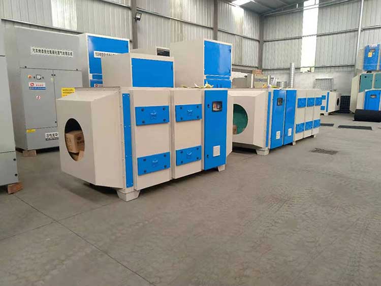 企業如何選擇合適的活性炭環保箱?